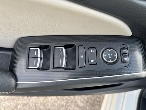 Used 2022 Honda Civic Touring image 15