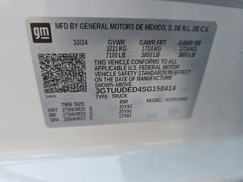 Used 2025 GMC Sierra 1500 SLT w/ SLT Premium Plus Package image 39