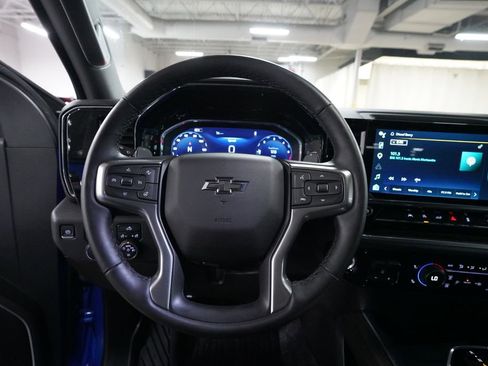 Certified 2025 Chevrolet Silverado 1500 RST image 4