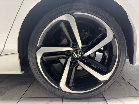 Used 2022 Honda Accord Sport image 11