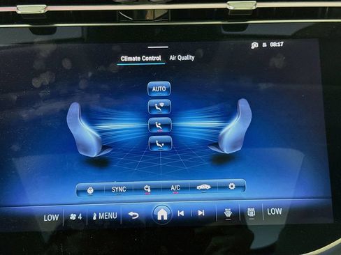 Used 2025 Mercedes-Benz E 450 4MATIC Sedan w/ MBUS Superscreen Package image 16