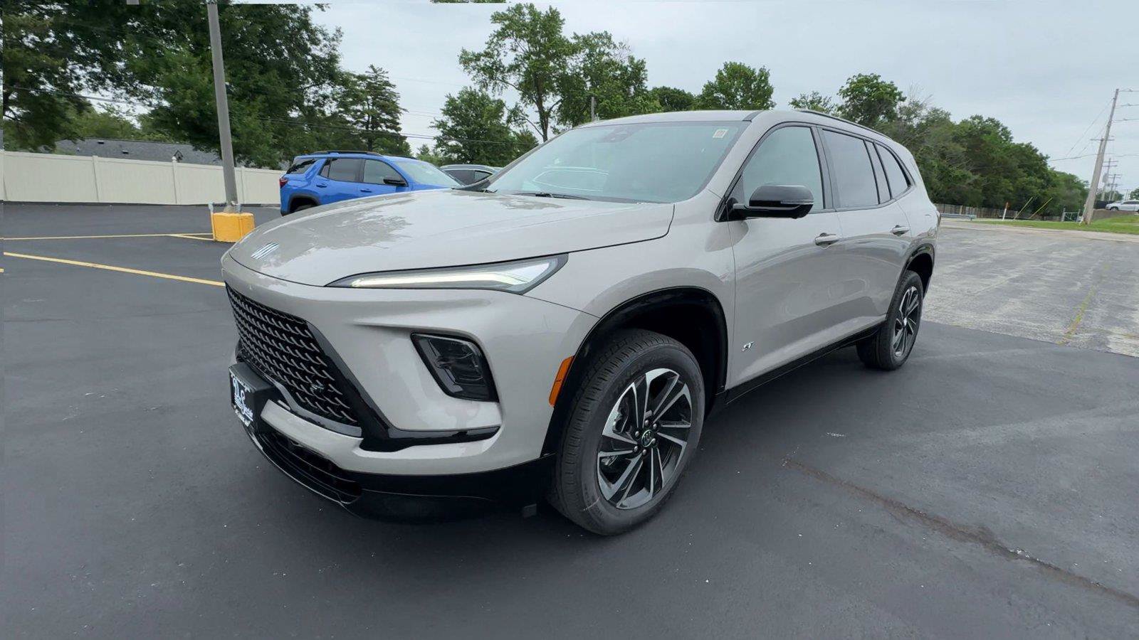 New 2026 Buick Enclave Sport Touring FWD image 4