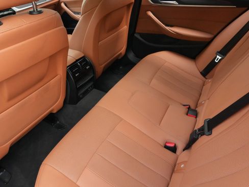 Used 2023 BMW 540i w/ M Sport Package RWD image 29