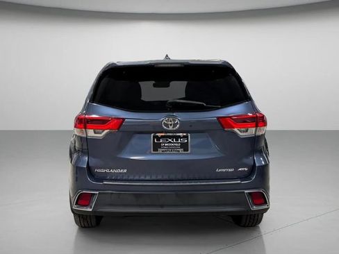 Used 2018 Toyota Highlander Limited Platinum AWD/4WD image 5