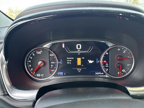 Used 2023 Chevrolet Traverse Premier w/ Redline Edition image 3