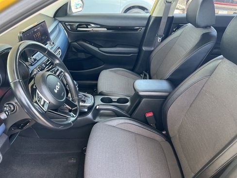Certified 2022 Kia Seltos S FWD image 4