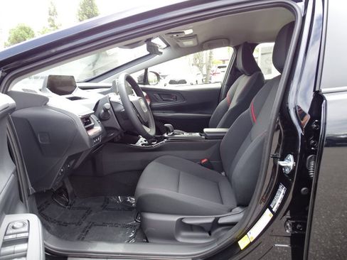 New 2026 Toyota Prius Plug-In Hybrid image 10