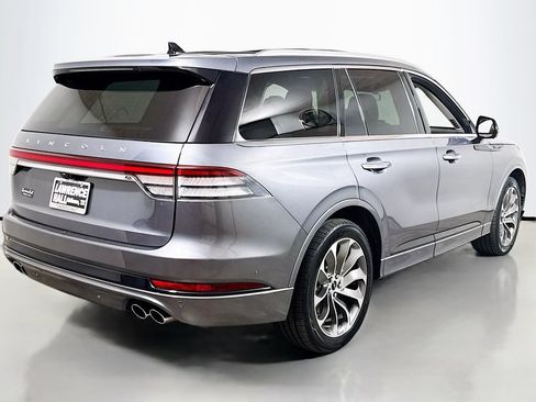 Used 2022 Lincoln Aviator Grand Touring w/ Equipment Group 301A AWD/4WD image 4