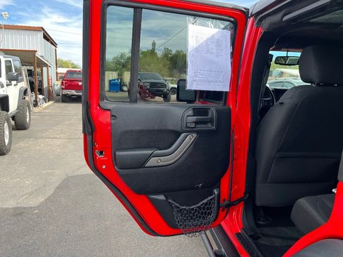 Used 2015 Jeep Wrangler Unlimited Sport w/ Quick Order Package 24S image 27