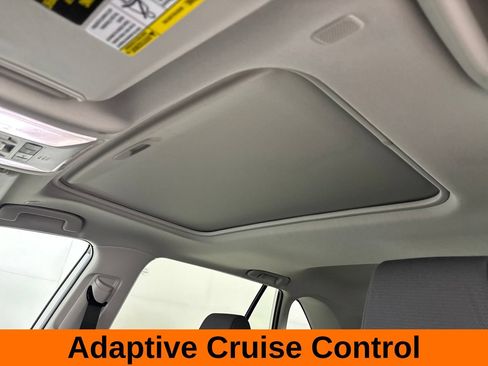 Used 2023 Toyota RAV4 XLE w/ Convenience Package FWD image 12