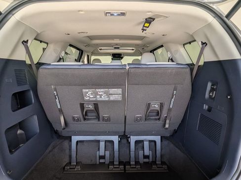 New 2026 Kia Carnival SX Prestige FWD image 24