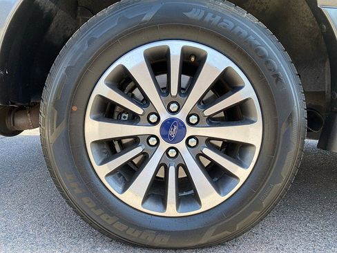 Used 2017 Ford Expedition XLT w/ Equipment Group 202A image 25