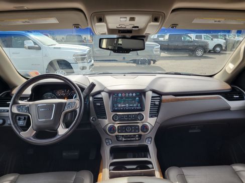 Used 2020 GMC Yukon Denali w/ Denali Ultimate Package AWD/4WD image 21