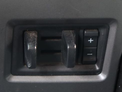 Used 2017 Ford F550 2WD Regular Cab Super Duty image 35