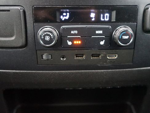 Used 2019 GMC Yukon Denali w/ Denali Ultimate Package image 25