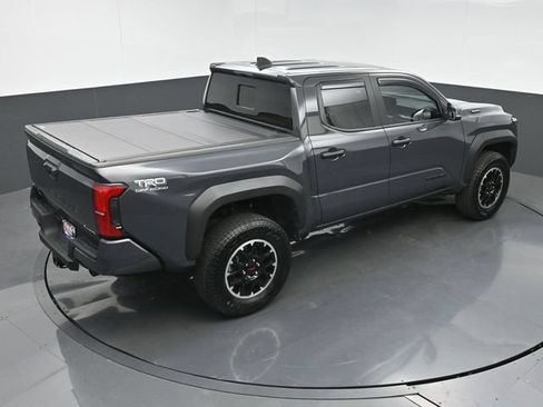 Used 2025 Toyota Tacoma TRD Off-Road w/ TRD Off Road Upgrade Package AWD/4WD image 34