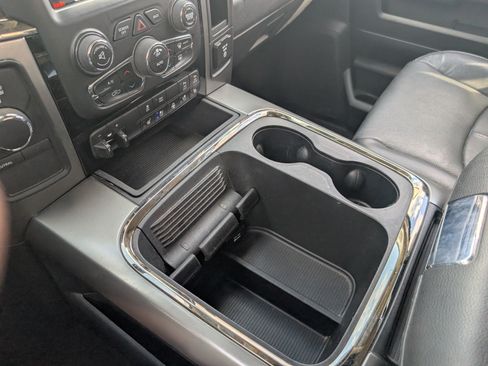Used 2018 RAM 2500 Laramie w/ Sport Appearance Group AWD/4WD image 30
