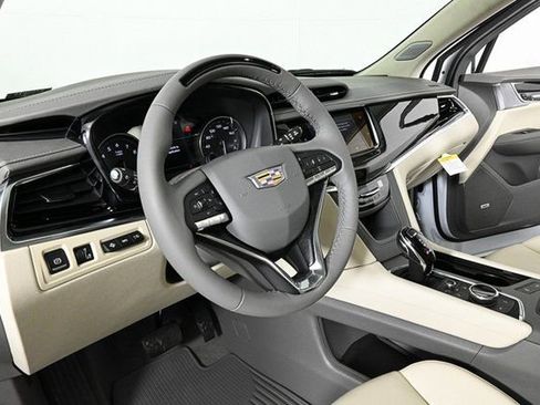 New 2025 Cadillac XT6 Premium Luxury w/ Technology Package image 6