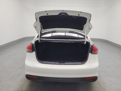 Used 2018 Kia Forte LX image 29