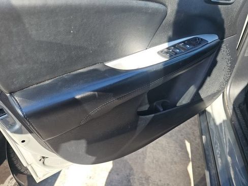 Used 2020 Dodge Journey SE w/ SE Popular Equipment Group FWD image 17