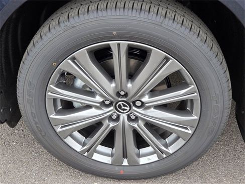 New 2025 MAZDA CX-5 Signature image 5