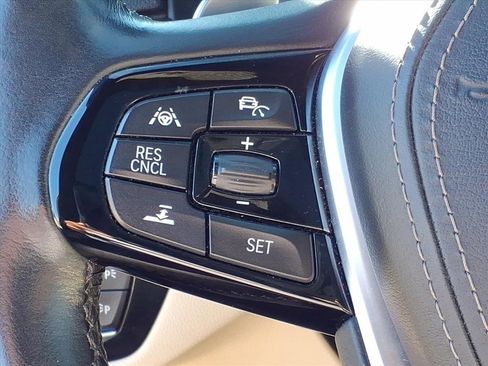 Used 2019 BMW 530i xDrive image 18