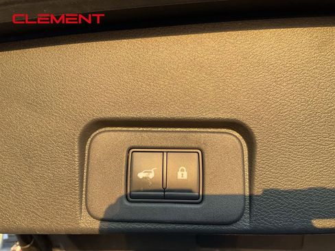 Used 2021 Nissan Rogue Platinum image 37