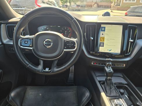 Used 2019 Volvo XC60 T6 R-Design w/ Protection Package Premier AWD/4WD image 15