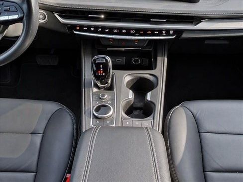 Used 2024 Cadillac XT4 Premium Luxury FWD image 19