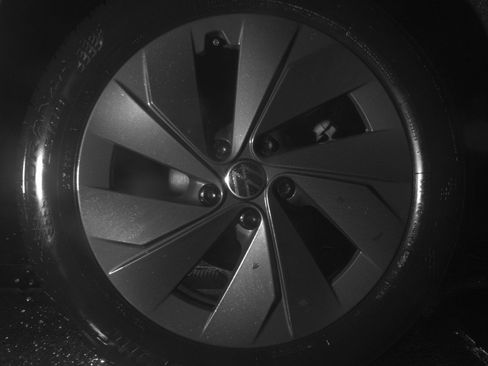 Used 2025 Volkswagen Taos S image 15