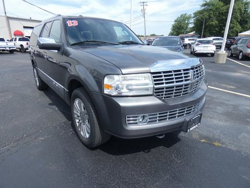 Used 2013 Lincoln Navigator L 4WD w/ HD Trailer Tow Pkg image 3