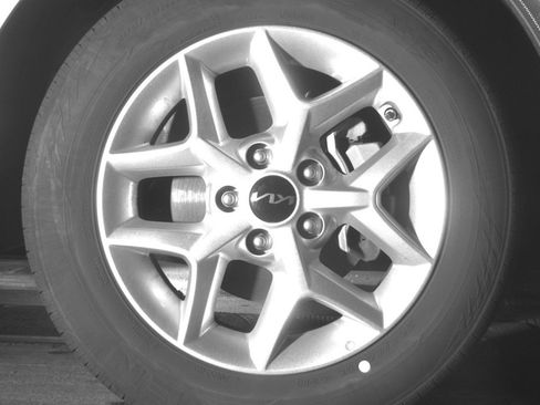 Used 2025 Kia Soul LX w/ LX Technology Package image 13