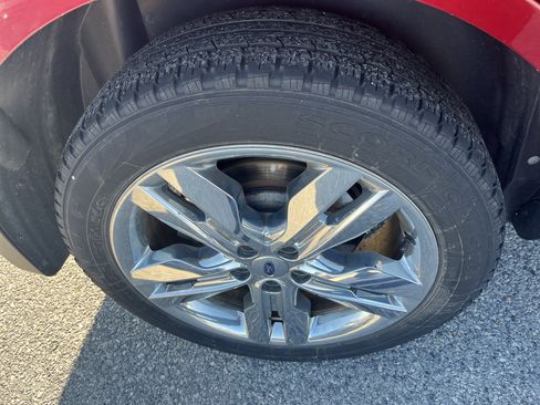 Used 2013 Ford Edge Limited image 12