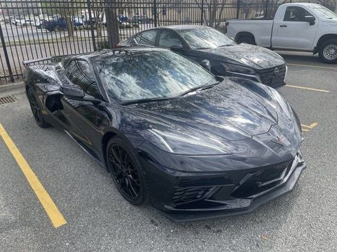 Used 2025 Chevrolet Corvette Stingray w/ Z51 Performance Package image 5