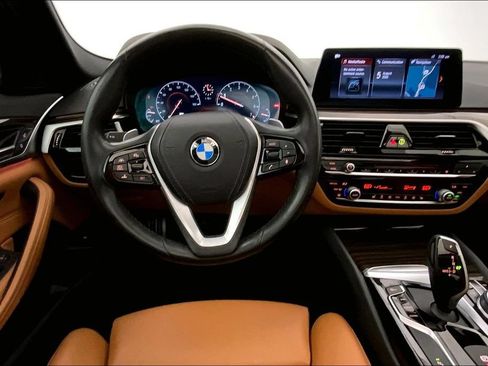 Used 2019 BMW 540i w/ Executive Package RWD image 4