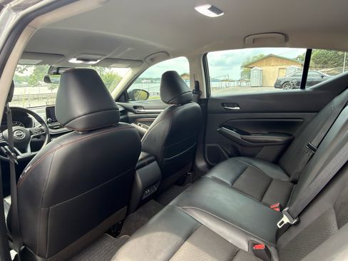 Used 2023 Nissan Altima 2.5 SR FWD image 19