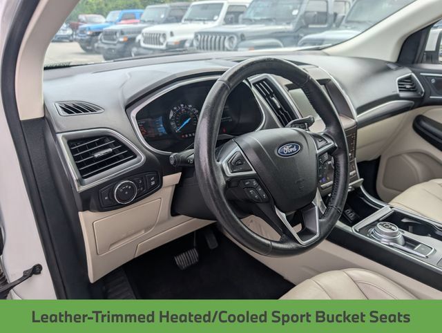 Used 2020 Ford Edge Titanium w/ Equipment Group 301A AWD/4WD image 33