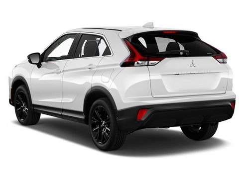 Used 2023 Mitsubishi Eclipse Cross LE AWD/4WD image 2