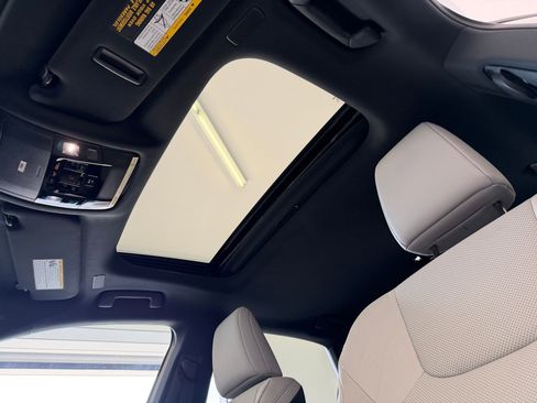 Used 2025 Lexus RX 350h RX 350h w/ Convenience Package image 15