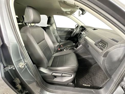 Used 2020 Volkswagen Tiguan SE w/ 3rd Row Seat Package AWD/4WD image 27