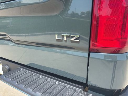 Used 2025 Chevrolet Silverado 1500 LTZ w/ LTZ Premium Package AWD/4WD image 27