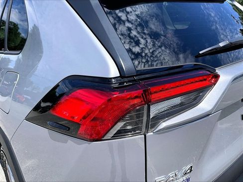 Used 2025 Toyota RAV4 XLE AWD/4WD image 34
