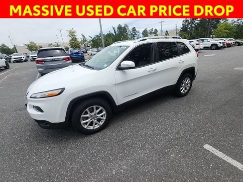 Used 2017 Jeep Cherokee Latitude w/ True North Edition AWD/4WD image 7