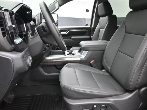 New 2026 Chevrolet Silverado 2500 LTZ w/ LTZ Plus Package AWD/4WD image 16