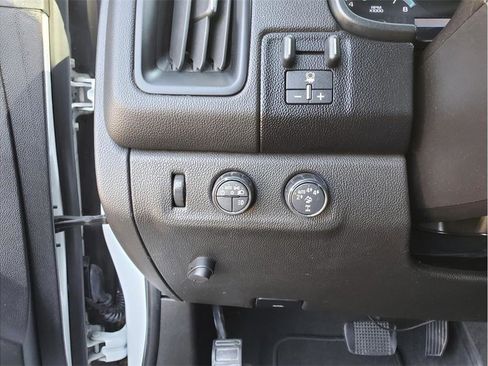 Used 2019 Chevrolet Colorado ZR2 w/ ZR2 Dusk Special Edition AWD/4WD image 26