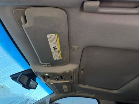 Used 2017 Chevrolet Suburban LT w/ Luxury Package image 8