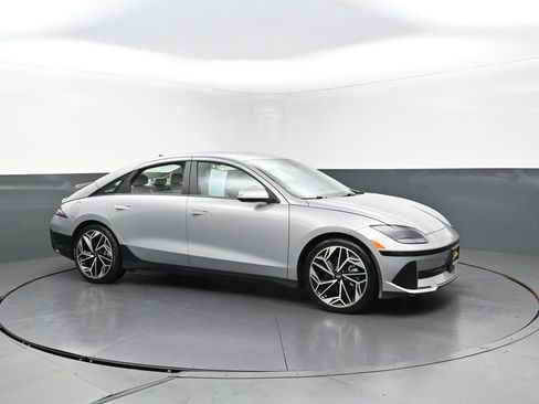 Used 2023 Hyundai Ioniq 6 SEL AWD/4WD image 41