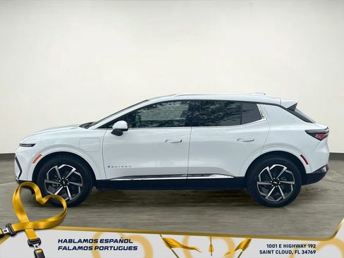 Certified 2025 Chevrolet Equinox EV LT image 3