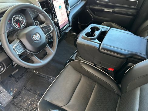 Used 2025 RAM 1500 Laramie image 10
