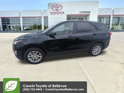 Used 2021 Chevrolet Equinox LS AWD/4WD image 35